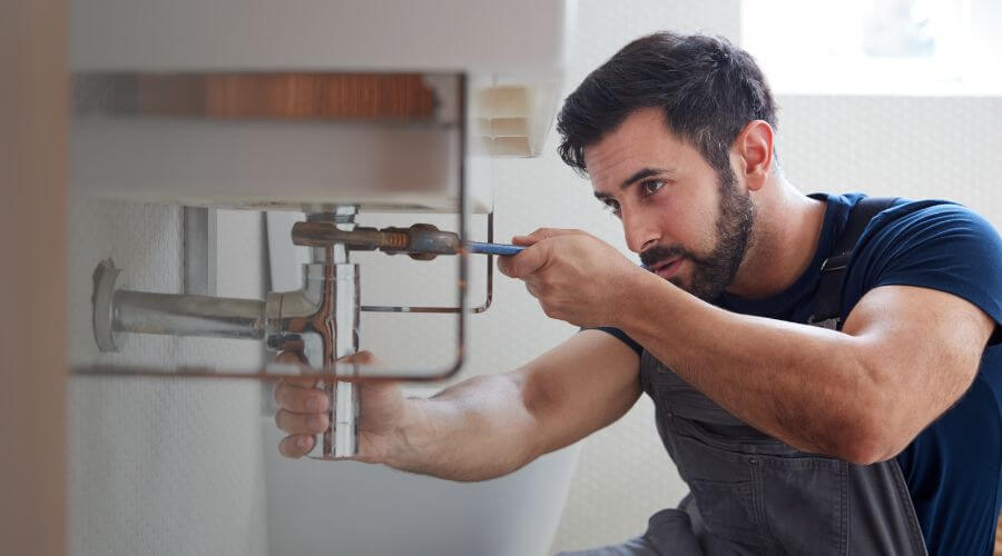 Faucet aerator cleaning/replacement in Rogers, AR
